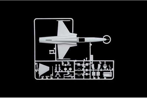 F-5E Tiger ll Patrouille Suisse (ITALERI 1333) 1/72