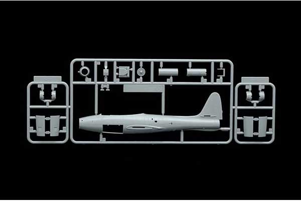 F - 84 G Thunderjet (ITALERI 1321) 1/72