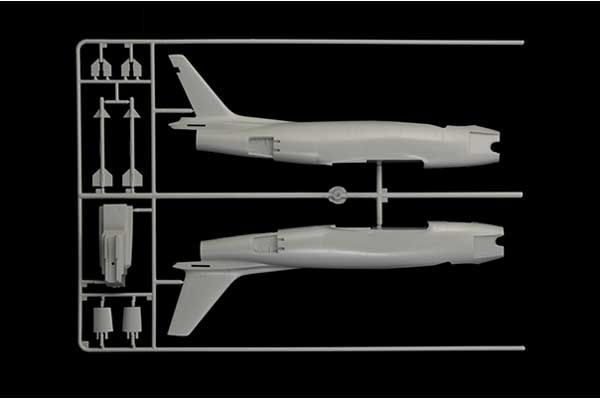 FJ-2/3 Fury (ITALERI 2811) 1/48