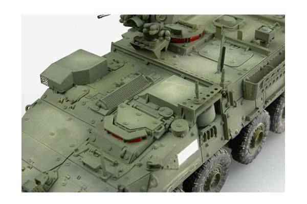 M1130 Stryker Command Vehicle (Trumpeter 00397) 1/35