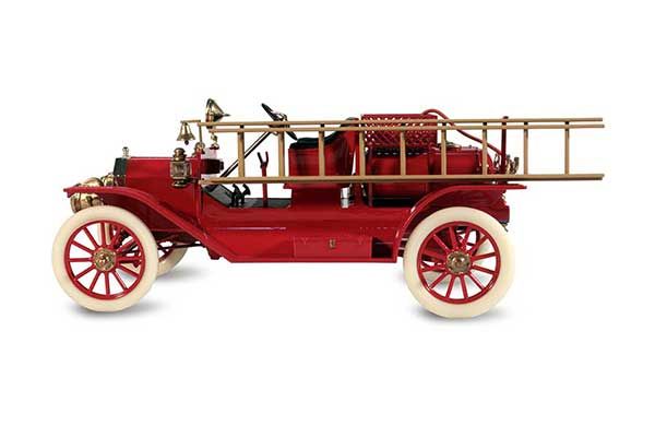 Model T 1914 г. пожарный автомобиль (ICM 24004) 1/24