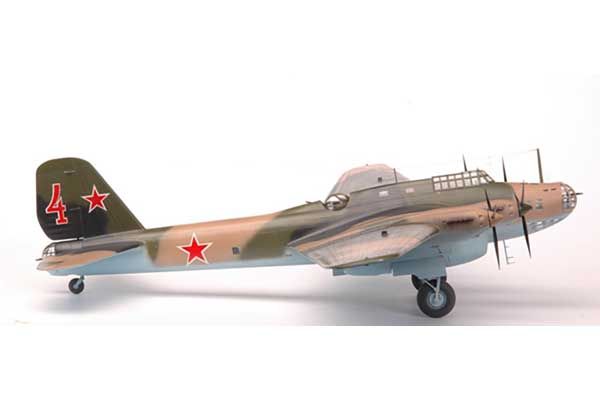 ПЕ-8 (ZVEZDA 7264) 1/72