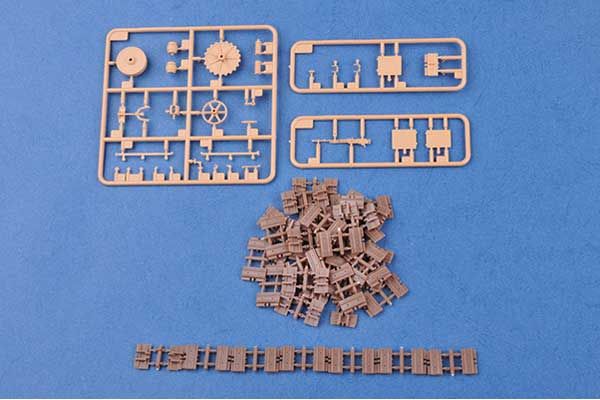 Saint-Chamond - Medium (Hobby Boss 83859) 1/35