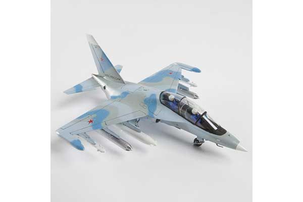 Як-130 (ZVEZDA 7307) 1/72