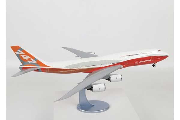 Boeing 747-8 (Zvezda 7010) 1/144