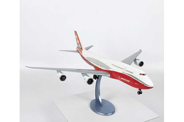 Boeing 747-8 (Zvezda 7010) 1/144