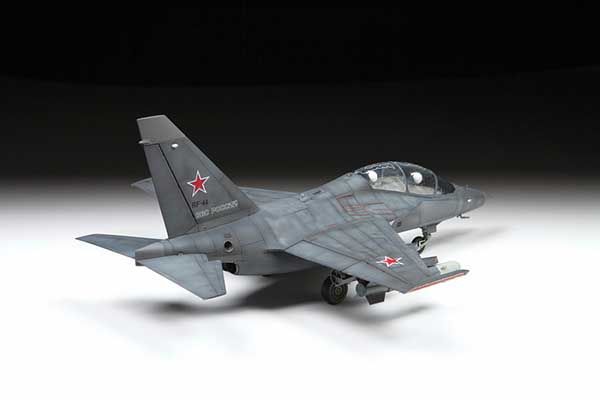 Як-130 (ZVEZDA 4818) 1/48