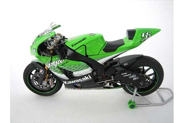 Kawasaki Ninja ZX-RR (Tamiya 14109) 1/12