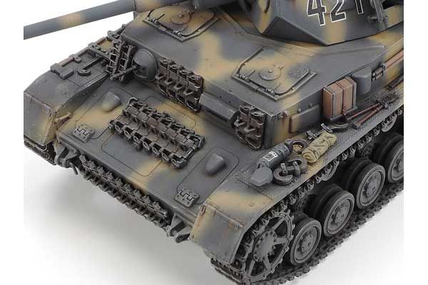 Panzerkampfwagen IV Ausf.G раннего производства с мотоциклом (Tamiya 25209) 1/35