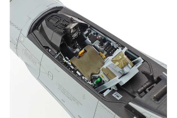F-16CJ Fighting Falcon (Tamiya 60315) 1/32