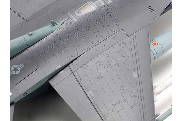 F-16CJ Fighting Falcon з озброєнням (Tamiya 60788) 1/72