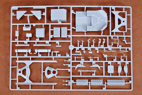 12.8cm Selbstfahrlafette L/61 “Sturer Emil” (Trumpeter 00350) 1/35