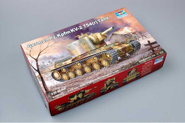 Pz.Kpfm KV-2 754(r) Tank (Trumpeter 00367) 1/35