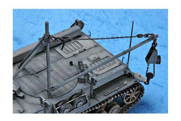 Bergepanzer IV Recovery Vehicle (Trumpeter 00389) 1/35