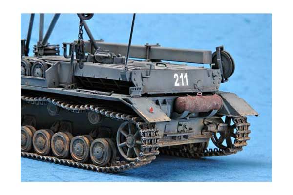 Bergepanzer IV Recovery Vehicle (Trumpeter 00389) 1/35