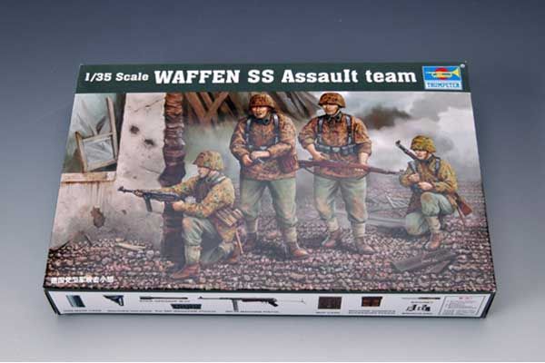 Штурмовая группа WAFFEN SS (Trumpeter 00405) 1/35