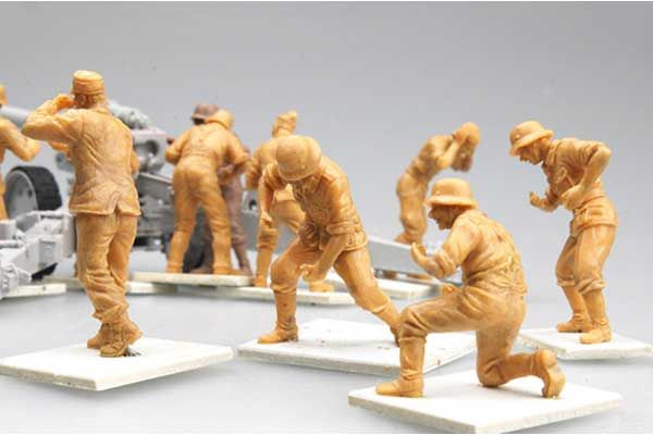 Піднощики боєприпасів для німецької гармати s.FH 18 (Trumpeter 00426) 1/35