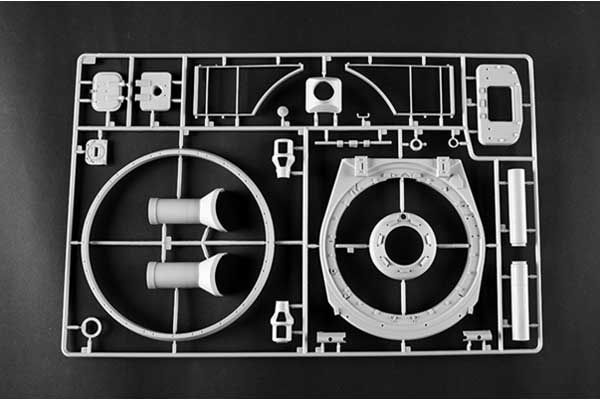 Pz.Kpfw.VI Sd.Kfz.182 Tiger II (Porsche раннего производства Fgst.Nr.280009) (Trumpeter 00948) 1/16