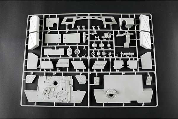 Pz.Kpfw.VI Sd.Kfz.182 Tiger II (Porsche раннего производства Fgst.Nr.280009) (Trumpeter 00948) 1/16