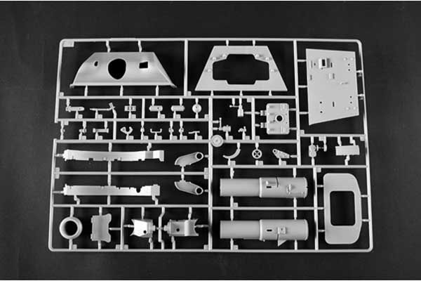 Pz.Kpfw.VI Sd.Kfz.182 Tiger II (Porsche раннего производства Fgst.Nr.280009) (Trumpeter 00948) 1/16