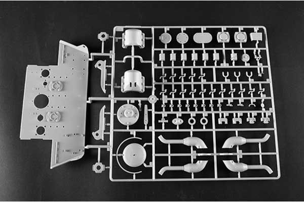 Pz.Kpfw.VI Sd.Kfz.182 Tiger II (Porsche раннего производства Fgst.Nr.280009) (Trumpeter 00948) 1/16