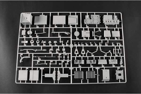 Pz.Kpfw.VI Sd.Kfz.182 Tiger II (Porsche раннего производства Fgst.Nr.280009) (Trumpeter 00948) 1/16