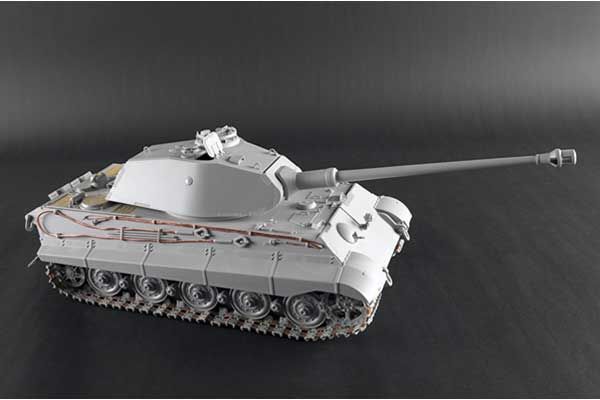 Pz.Kpfw.VI Sd.Kfz.182 Tiger II (Porsche раннего производства Fgst.Nr.280009) (Trumpeter 00948) 1/16