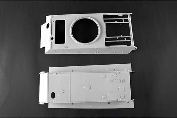 Pz.Kpfw.VI Sd.Kfz.182 Tiger II (Porsche раннего производства Fgst.Nr.280009) (Trumpeter 00948) 1/16