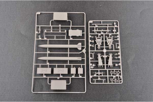 Пусковая установка M901 и радар AN/MPQ-53 в комплекте ЗРК MIM-104 Patriot (PAC-2) (Trumpeter 01022) 1/35