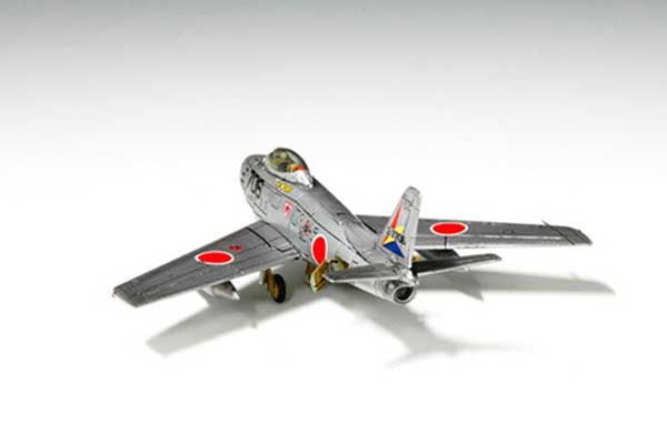 F-86F-40-NA Sabre (Trumpeter 01321) 1/144