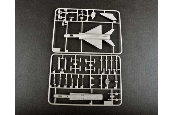 F8-Ⅱ (Trumpeter 01328) 1/144