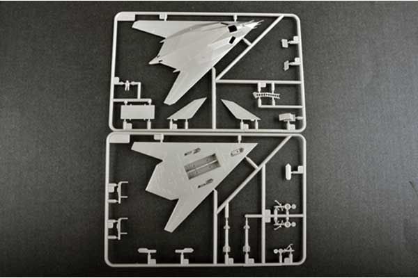 F-117A Nighthawk (Trumpeter 01330) 1/144