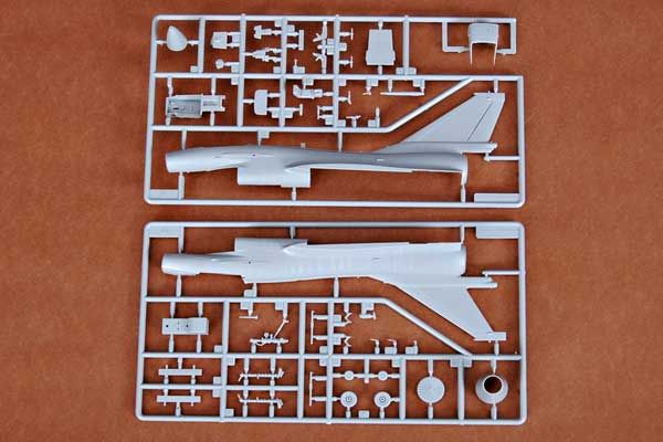 J-10 (Trumpeter 01611) 1/72