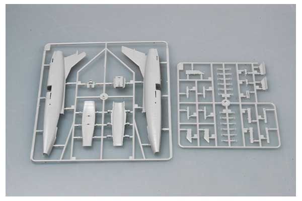 F-100C Super Sabre (Trumpeter 01648) 1/72