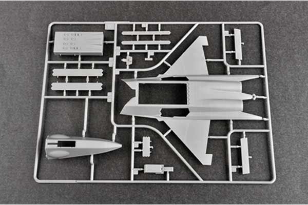 Shenyang J-31 Gyrfalcon (Trumpeter 01666) 1/72