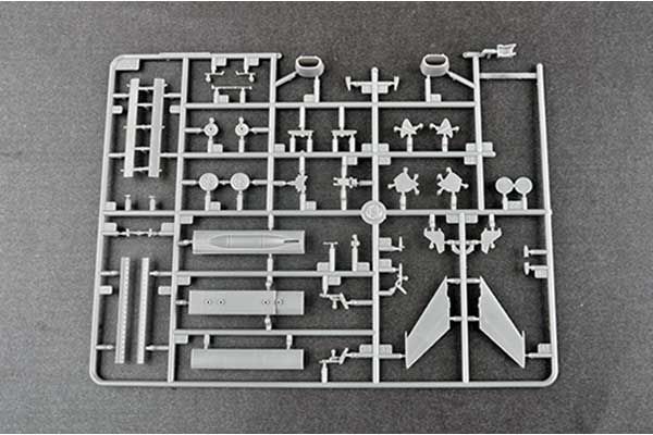 Nanchang Q-5 Yi (Trumpeter 01684) 1/72