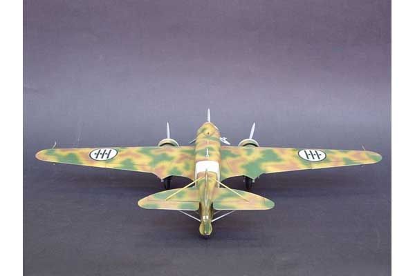 Savoia-Marchetti S.M.79-II Sparviero (Trumpeter 02817) 1/48