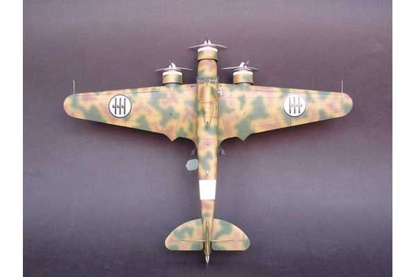 Savoia-Marchetti S.M.79-II Sparviero (Trumpeter 02817) 1/48