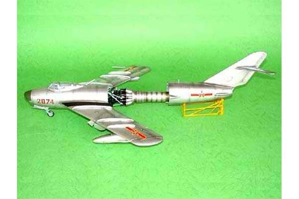 Мікоян Міг-17ПФ "Fresco" [F-5A] (Trumpeter 02206) 1/32