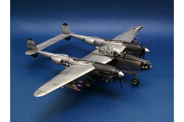 Lockheed P-38L-5-LO lightning (Trumpeter 02227) 1/32