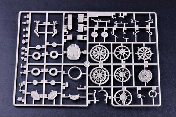 NANCHANG “CJ-6 ” (Trumpeter 02240) 1/32