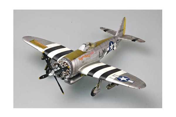 P-47D-30 Thunderbolt "Dorsal Fin" (Trumpeter 02264) 1/32