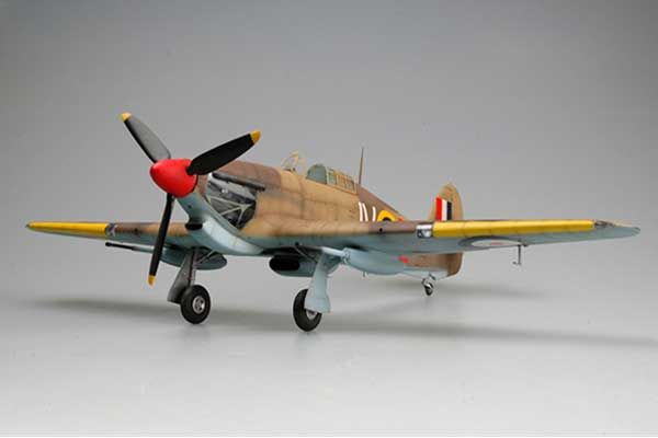 “HURRICANE” Mk.ⅡC/TROP (Trumpeter 02416) 1/24