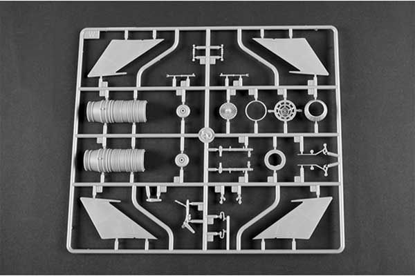 JJ-7 Trainer (Trumpeter 02824) 1/48