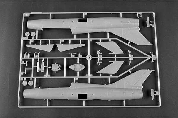 JJ-7A Trainer (Trumpeter 02825) 1/48