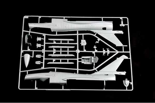 J-10B Vigorous Dragon (Trumpeter 02848) 1/48