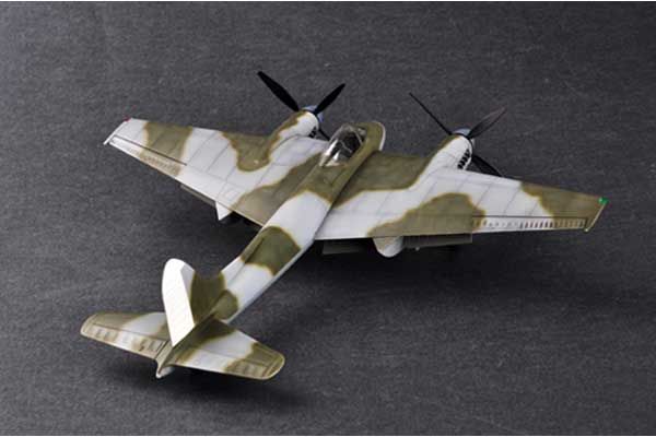 De Havilland Hornet F.3 (Trumpeter 02894) 1/48