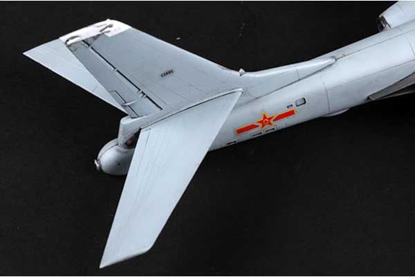 Xian H-6K (Trumpeter 03930) 1/144