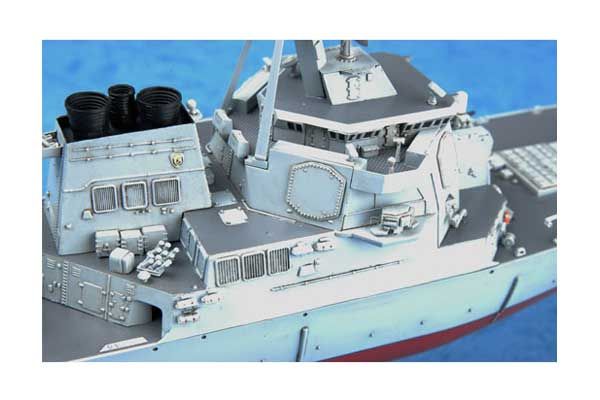 USS Arleigh Burke DDG-51 (Trumpeter 04523) 1/350