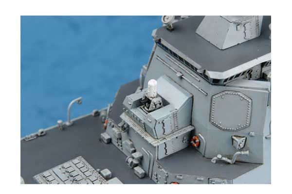 USS Arleigh Burke DDG-51 (Trumpeter 04523) 1/350